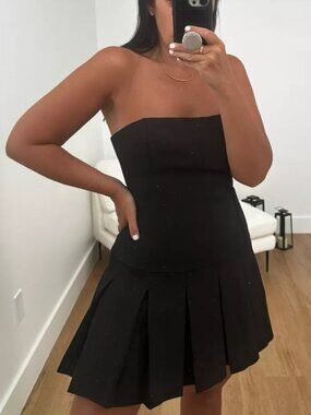 Aritzia Wilfred Polished Dress Softly Structured Strapless Pleated Black Size 2